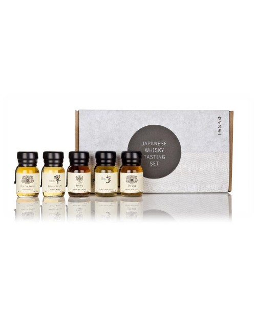 Luxury gift box with Japanese whiskey Hibiki One Gift 00468
