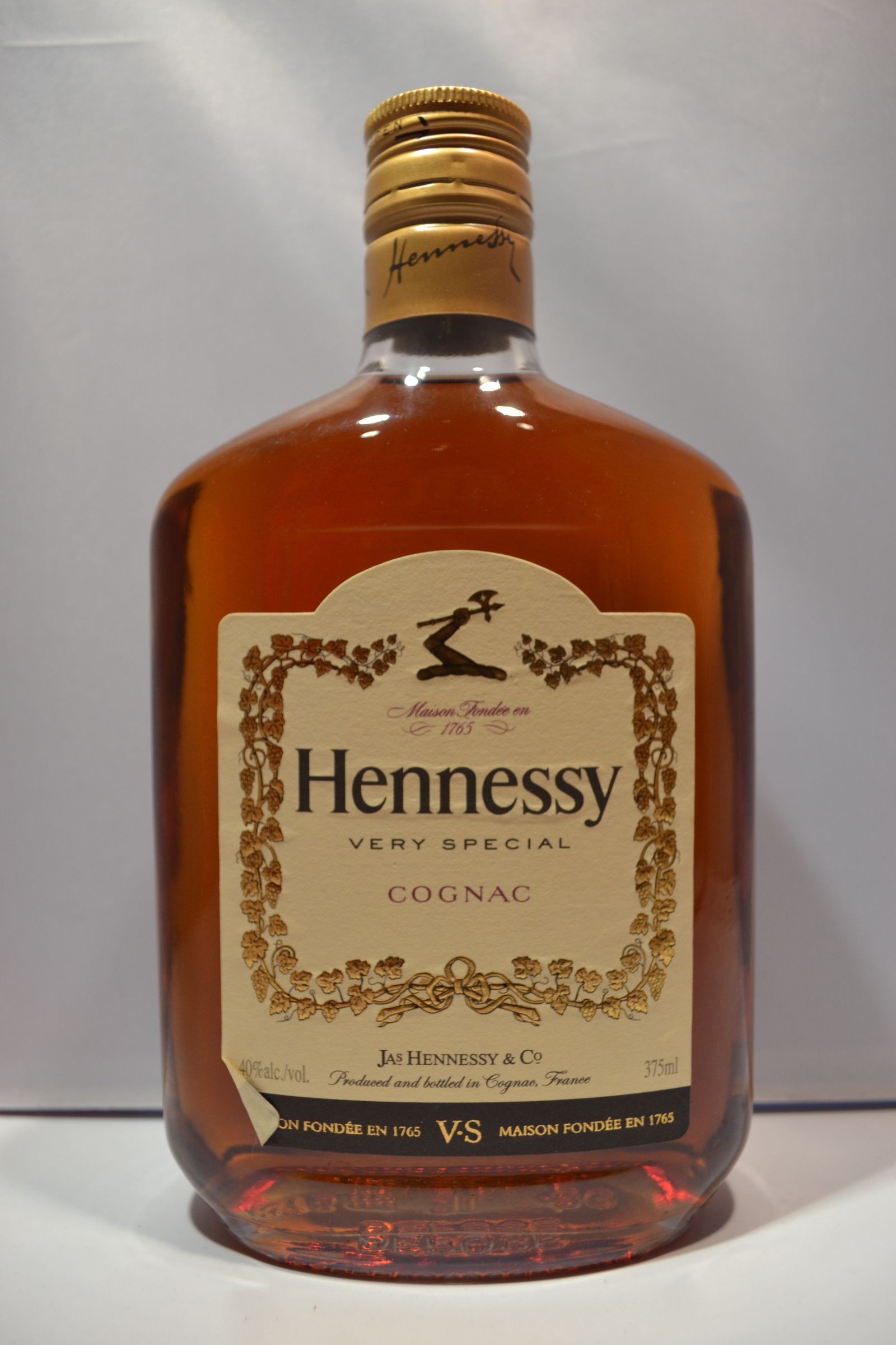 Hennessy V.S. Cognac NV 375 ml.