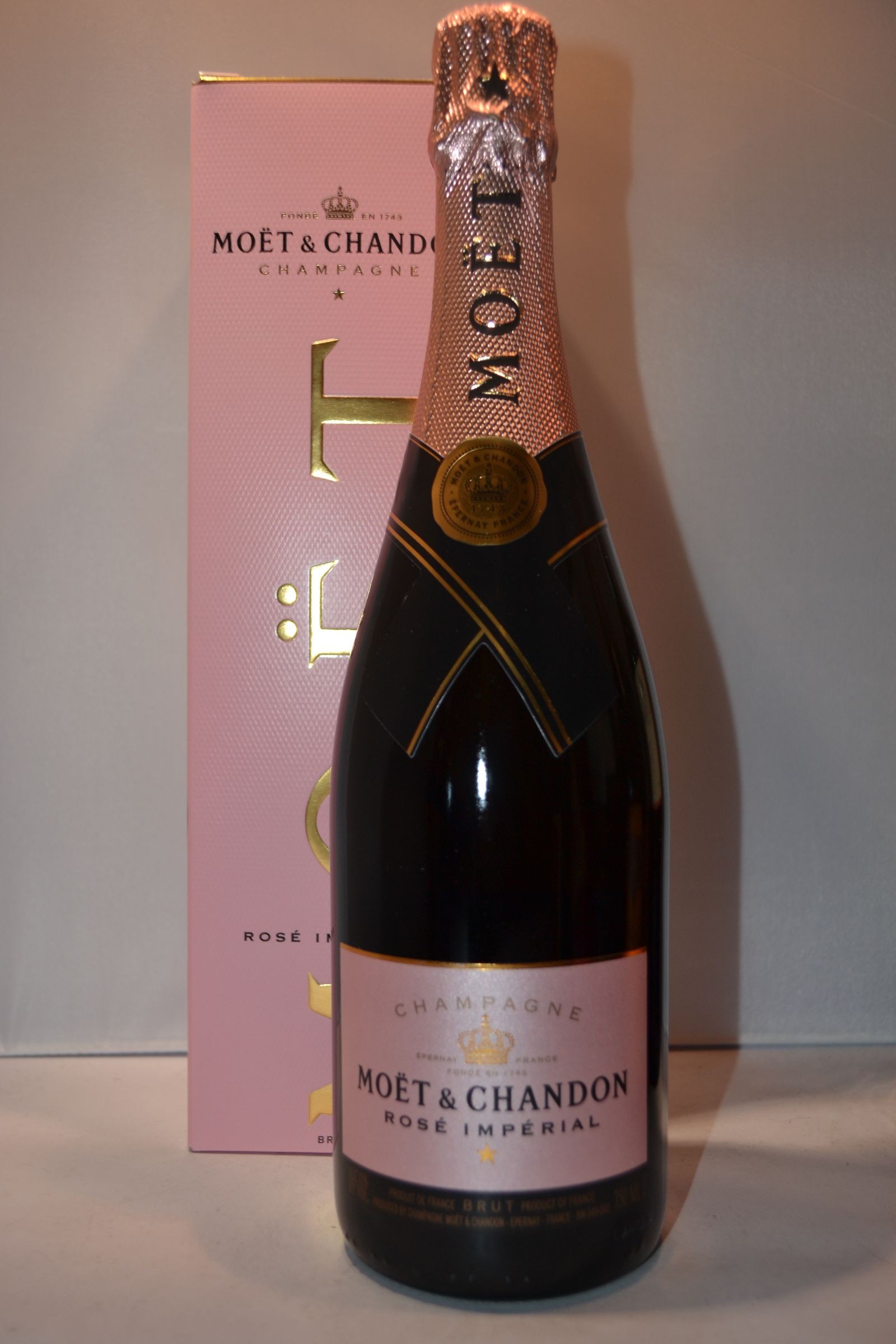Champagne MOET & CHANDON Rosé Impérial Brut – Cave des Sacres